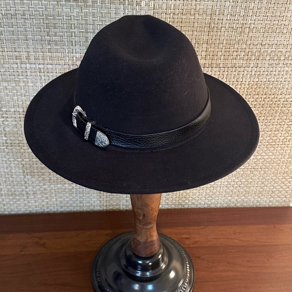 NWOT Black Flannel Wide Brim Fedora with Double Silver Buckles by Time and Tru - Picture 6 of 10